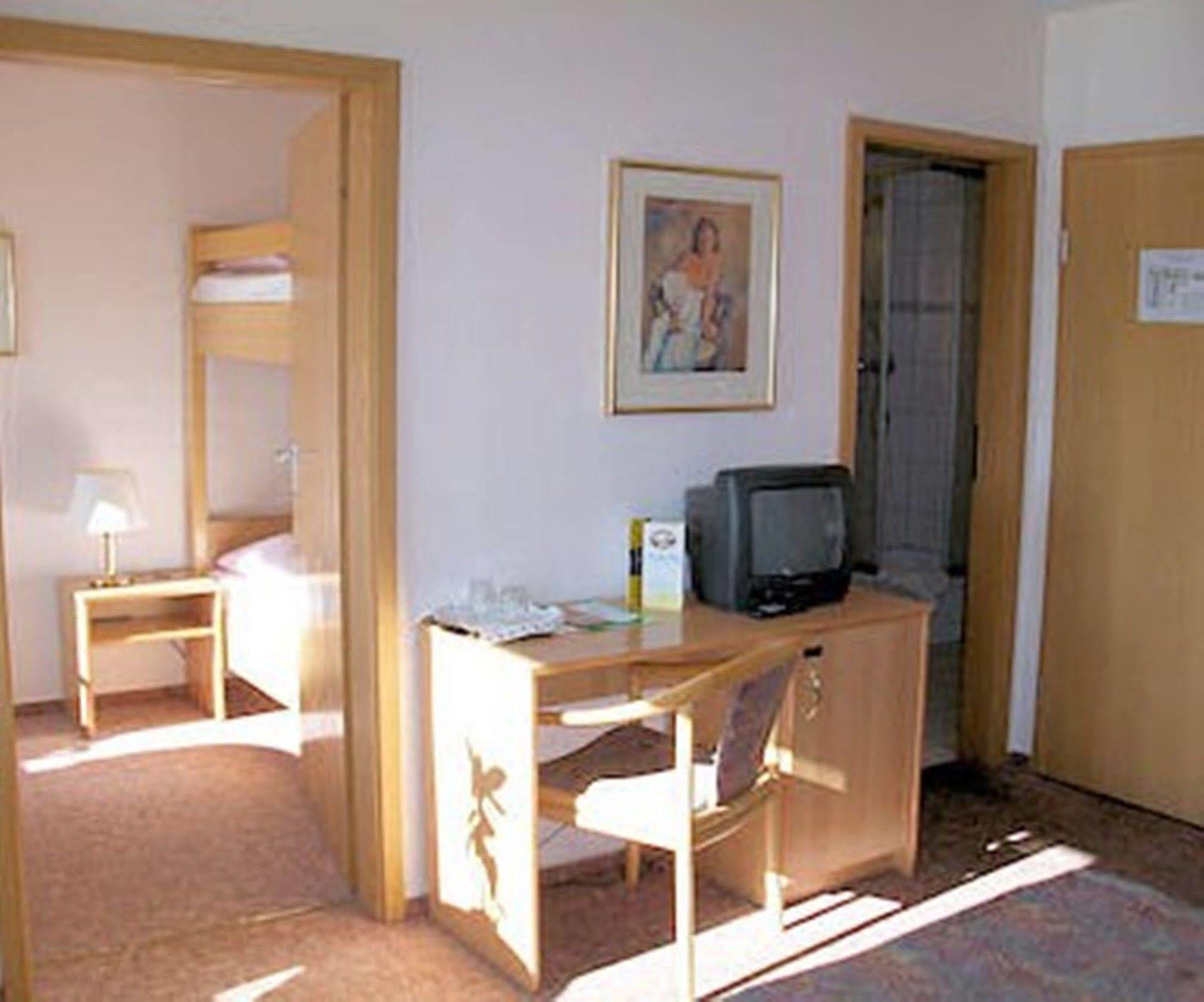 Angler Hof Hotel Suederbrarup Exterior photo